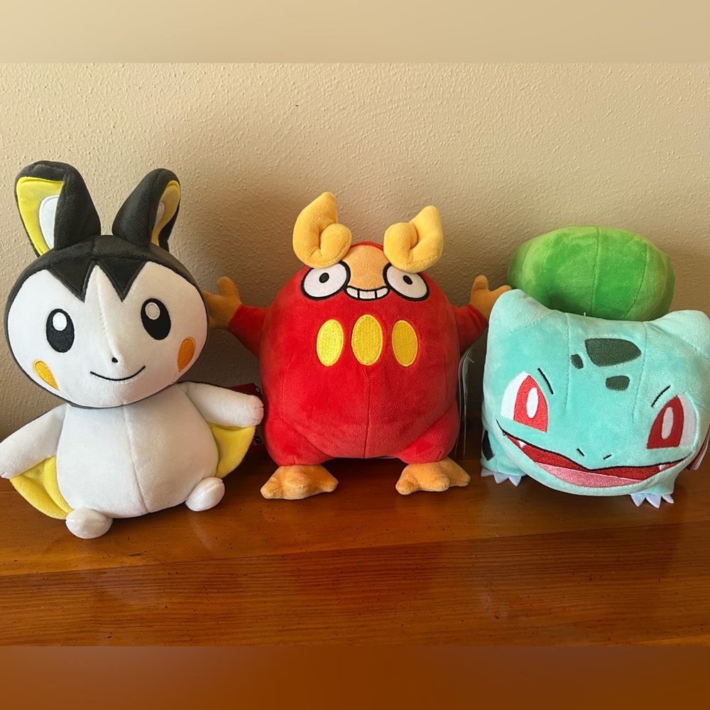 Pokémon plushies-Emolga, Darumaka and Balbasaur-new w/tags 8-9 inches.